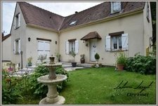 Maison traditionnelle de 1988 à vendre à 10min de VILLERS-COTTERETS (02) 20min de SOISSONS-6 pièces- 146 m² vivable de plain-pied- 4 chambres- Mezzanine–Sous-sol total -piscine – Abris -Terrain 5859m2