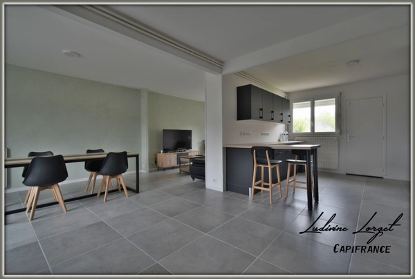 Maison traditionnelle à vendre sans travaux à NEUILLY-SAINT-FRONT(02) quartier calme - 4 pièces- 93 m² habitables - garage – Proche des écoles - Terrain 449m2. DPE C.