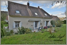 Maison traditionnelle de 1988 à vendre à 10min de VILLERS-COTTERETS (02) 20min de SOISSONS-6 pièces- 146 m² vivable de plain-pied- 4 chambres- Mezzanine–Sous-sol total -piscine – Abris -Terrain 5859m2