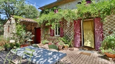 Soual (81) — Corps de ferme 187 m², 6 chambres, dépendances 440 m², terrain 9 800 m²