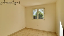 A vendre SAINT GERMAIN DES PRES (81) – Maison de plain-pied, 3 chambres, garage et jardin
