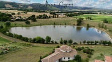 A vendre - CAHUZAC (81) - Maison contemporaine 145 m² avec sous-sol complet, terrain de 1700 m² et vue imprenable sur le lac