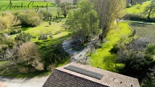 A vendre MONTEGUT LAURAGAIS (31) - Grange rénovée de 130 m² - 4 chambres - Piscine - Terrain 5500 m²