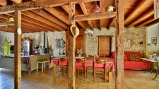 Soual (81) — Corps de ferme 187 m², 6 chambres, dépendances 440 m², terrain 9 800 m²