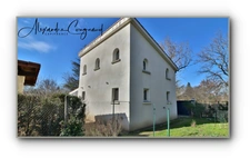 Dpt Tarn (81), à vendre SAIX Immeuble à usage de garage d'environ 63 m² sur terrain d'environ 1000 m²