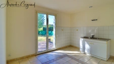 A vendre SAINT GERMAIN DES PRES (81) – Maison de plain-pied, 3 chambres, garage et jardin