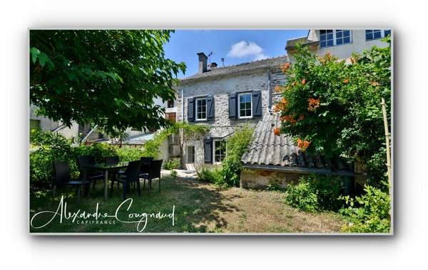 A vendre ARFONS (81) - Maison en pierre, 137 m², 3 chambres, cœur de village, entièrement rénovée
