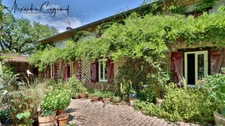 Soual (81) — Corps de ferme 187 m², 6 chambres, dépendances 440 m², terrain 9 800 m²