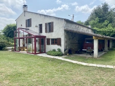 Dpt Charente Maritime (17), à vendre BORDS  2 maisons