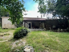 Ensemble de 2 maisons indépendantes à vendre, BUSSAC SUR CHARENTE (17)