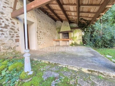 VENTE A TERME LIBRE - Ensemble de 2 maisons indépendantes à vendre, BUSSAC SUR CHARENTE (17)