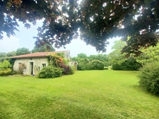 Dpt Charente Maritime (17), à vendre BORDS  2 maisons