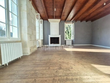 VENTE A TERME LIBRE - Ensemble de 2 maisons indépendantes à vendre, BUSSAC SUR CHARENTE (17)