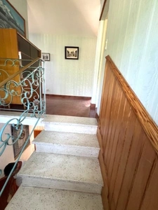 House for sale 8 rooms SAINTES (17)