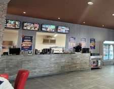 FOR SALE – FDC Burger Restaurant – Location No. 1 – Narbonne Centre