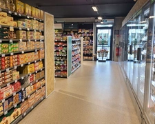 OPPORTUNITÉ D’INVESTISSEMENT – LOCAL COMMERCIAL AVEC ENSEIGNE NATIONALE EN PLACE