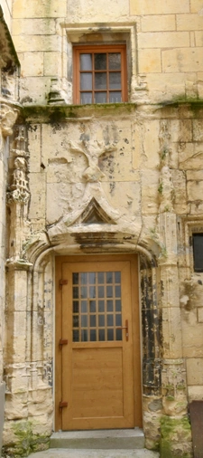 Immeuble à vendre NEVERS (58) La prestigieuse Maison du Prieur au coeur historique de NEVERS Inscrit MH à réabiliter.