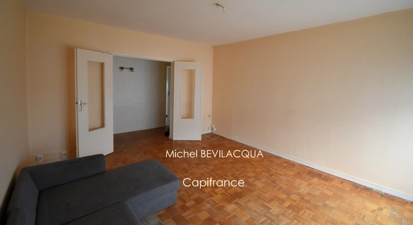 Appartement à vendre 3 pièces, 1 cave et parking NEVERS (58) dans une résidence calme, quartier agréable à saisir !!