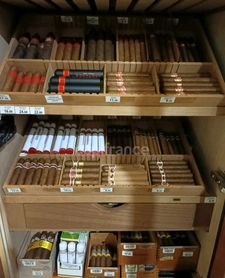 Fonds de commerce à vendre NEVERS (58) BAR TABAC FDJ CIVETTE CIGARES PREMIUM, forte notoriété, flux régulier.