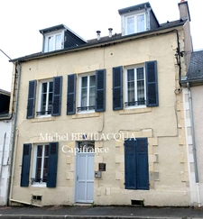 Immeuble à vendre NEVERS (58) 5 appartements (4 T2 et 1 T3) avec jardin et caves  centre ville quartier recherché