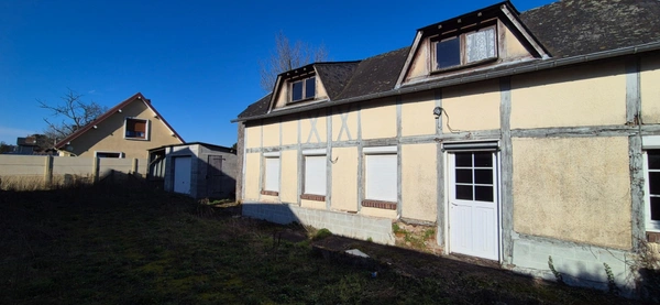 BOSC LE HARD (76) A vendre Maison avec jardin de 400 m² – 90 m² surface plancher – Fort potentiel de rénovation