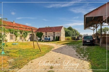 Ancien corps de ferme réhabilité – 202 m² habitables, dépendances, hangar et plus de 2 319 m² de terrain