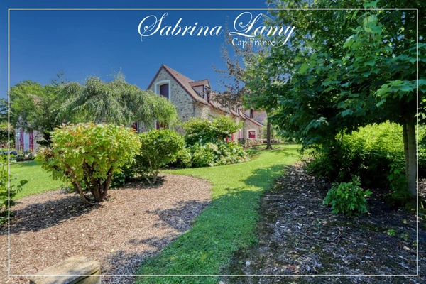 ✨ À Vendre : Élégante Propriété de Prestige en Pierre Meulière - 214 m² sur 2508 m² de Terrain - 5 chambres✨