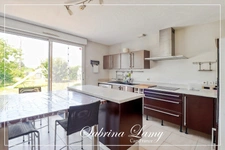 For sale – 139 m² family home in Épernay – Built in 2009 – Garage and garden