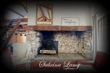 CHARACTERFUL COUNTRY HOUSE – 201 SQM – SPACIOUS ROOMS – 3 SUITES – 898 SQM PLOT – FROMENTIÈRES