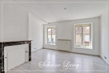 House for sale, 3 rooms (51) Montmirail - 74.42m² with courtyard and small garden - 2 bedrooms