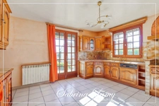 Maison familiale 230 m² – 5 chambres – Sous-sol total – Mareuil-en-Brie - terrain 3558m²