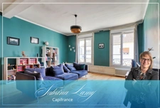 Apartment / Triplex House for Sale in the Center of Vertus - 3 bedrooms - type 5 - courtyard
