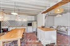CHARACTERFUL COUNTRY HOUSE – 201 SQM – SPACIOUS ROOMS – 3 SUITES – 898 SQM PLOT – FROMENTIÈRES