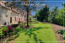 ✨ For Sale: Elegant Prestigious Millstone Property - 214 m² on 2508 m² of Land ✨