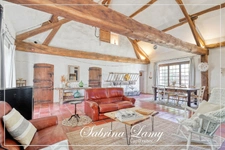 CHARACTERFUL COUNTRY HOUSE – 201 SQM – SPACIOUS ROOMS – 3 SUITES – 898 SQM PLOT – FROMENTIÈRES