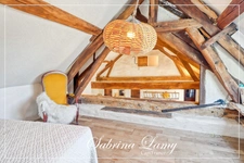 CHARACTERFUL COUNTRY HOUSE – 201 SQM – SPACIOUS ROOMS – 3 SUITES – 898 SQM PLOT – FROMENTIÈRES