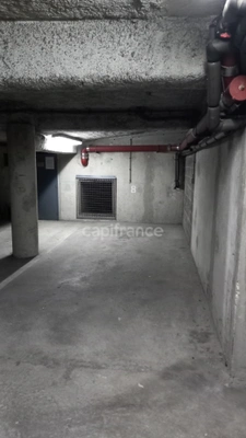 Dpt Vienne (86), à vendre POITIERS Centre-ville - Parking intérieur 