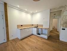 2-room apartment for sale - Bordeaux Bastide (33) - Jardin Botanique-Stalingrad - Quiet street