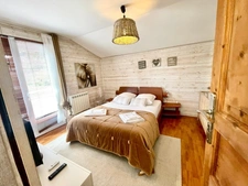 Maison à vendre 7 pièces MIOS (33) avec piscine, garage, dépendance et parc arboré