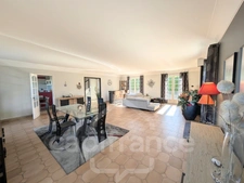 House for sale, 5 rooms - Swimming pool - Full basement - SAINT-LOUBES CENTRE (33)