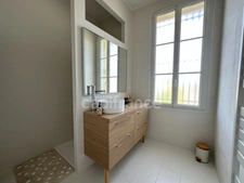 Maison à vendre 6 pièces AMBARES ET LAGRAVE (33) - Piscine - Garage - 3 chambres