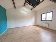 Maison à vendre 4 pièces AMBARES ET LAGRAVE (33)
