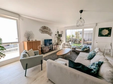 Apartment for sale 5 rooms BORDEAUX (33) - Duplex - Terrace - Parking - Air conditioning