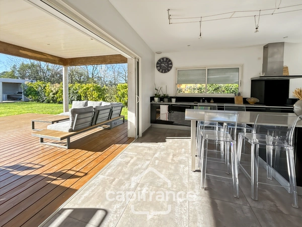 A vendre, SADIRAC (33) à 20min de BORDEAUX, Maison plain-pied, lumineuse, quatres chambres