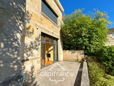 Dpt Gironde (33), for rent UNFURNISHED / BORDEAUX/NANSOUTY Large stone house, with garden