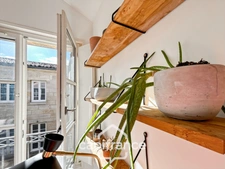 BORDEAUX (33) Saint Pierre district / 1-bedroom apartment / bright, spacious, bicycle parking 