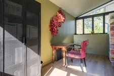 PESSAC (33) near BORDEAUX, House with quality features