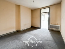 BORDEAUX/Quartier St SEURIN/ grand T2 
