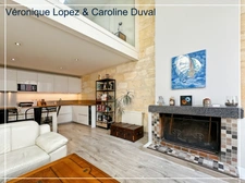 Bordeaux (33), Saint-Michel district, superb 2-bedroom duplex apartment in a beautiful stone building