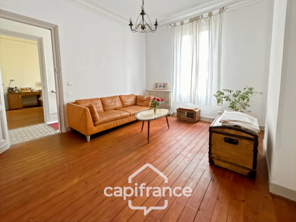 TALENCE (33) limite BORDEAUX/Quartier Saint Genès, Maison familiale avec jardin et dépendance